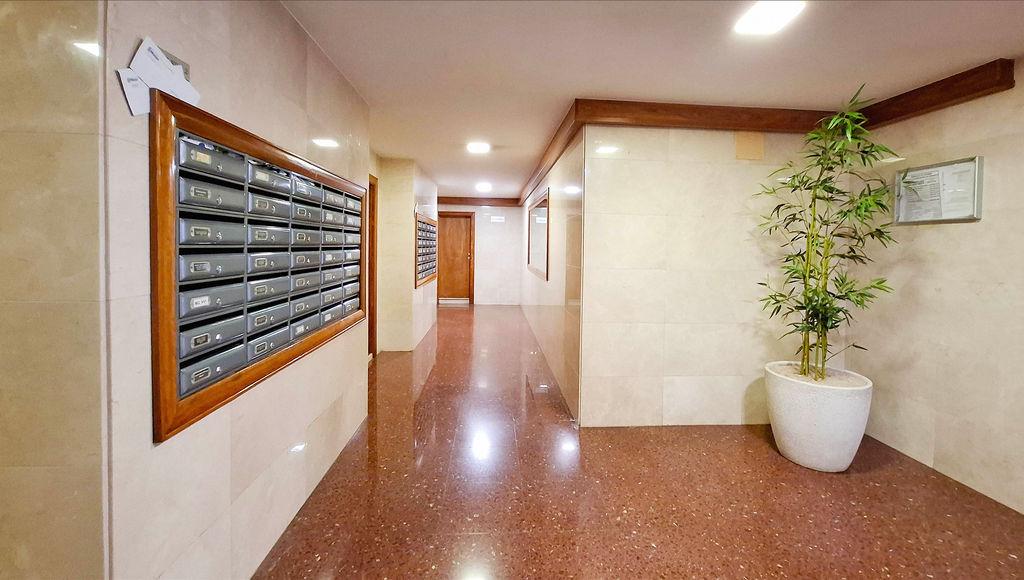 Imagen 29 Piso en venta en Barcelona / Degà Bahí - Rogent