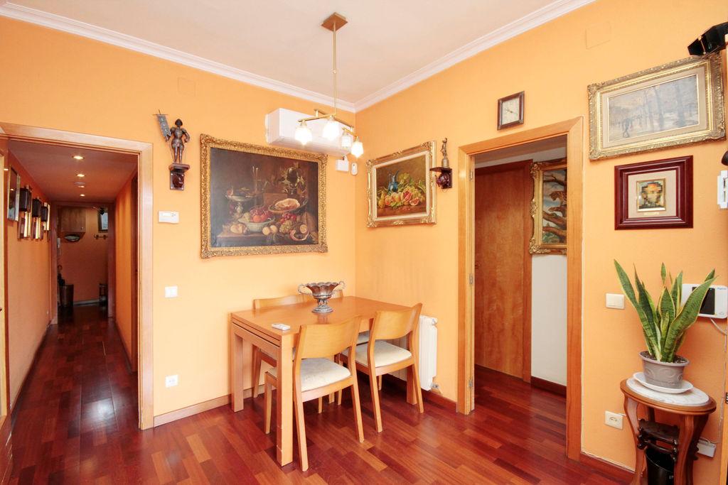 Imagen 2 Piso en venta en Barcelona / València - Lepant