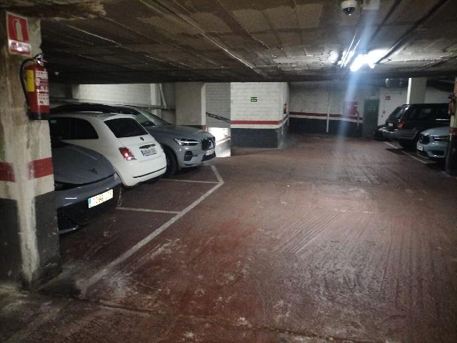 Imagen 3 Inmueble 306708 - Parking Coche en venta en Barcelona / Roger de Flor - Diputació