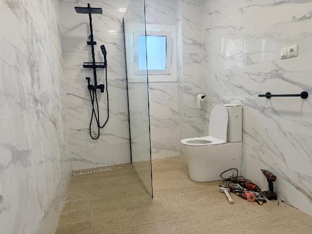 Imagen 8 Inmueble 297365 - Piso en venta en Terrassa / A lado de la oficina del Soc