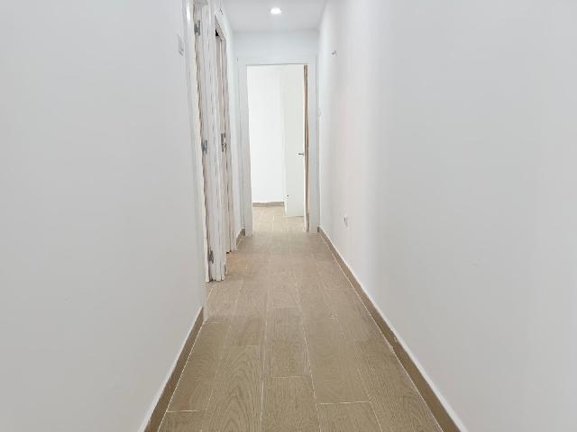 Imagen 7 Inmueble 297365 - Piso en venta en Terrassa / A lado de la oficina del Soc