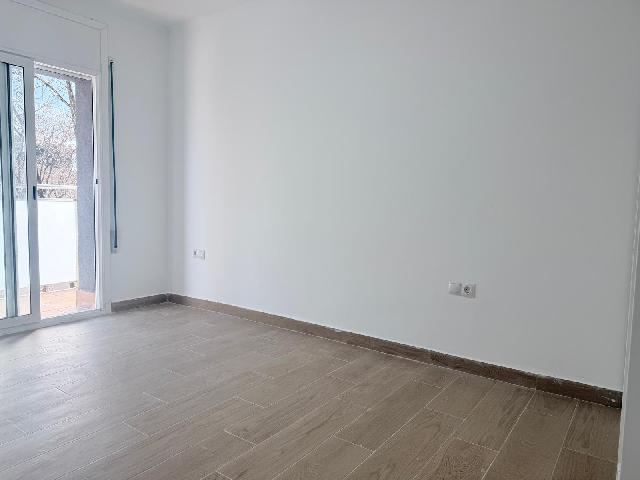 Imagen 5 Inmueble 297365 - Piso en venta en Terrassa / A lado de la oficina del Soc