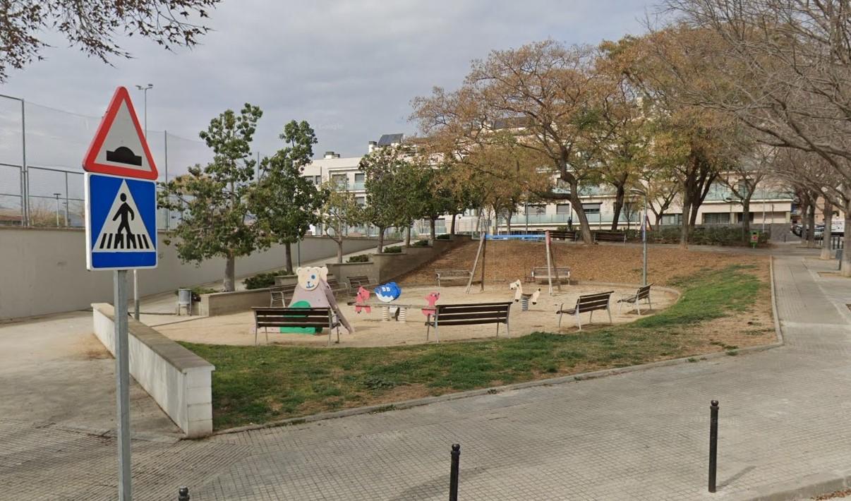 Imagen 5 Casa Adosada en venta en Terrassa / Junto plaça segle xx