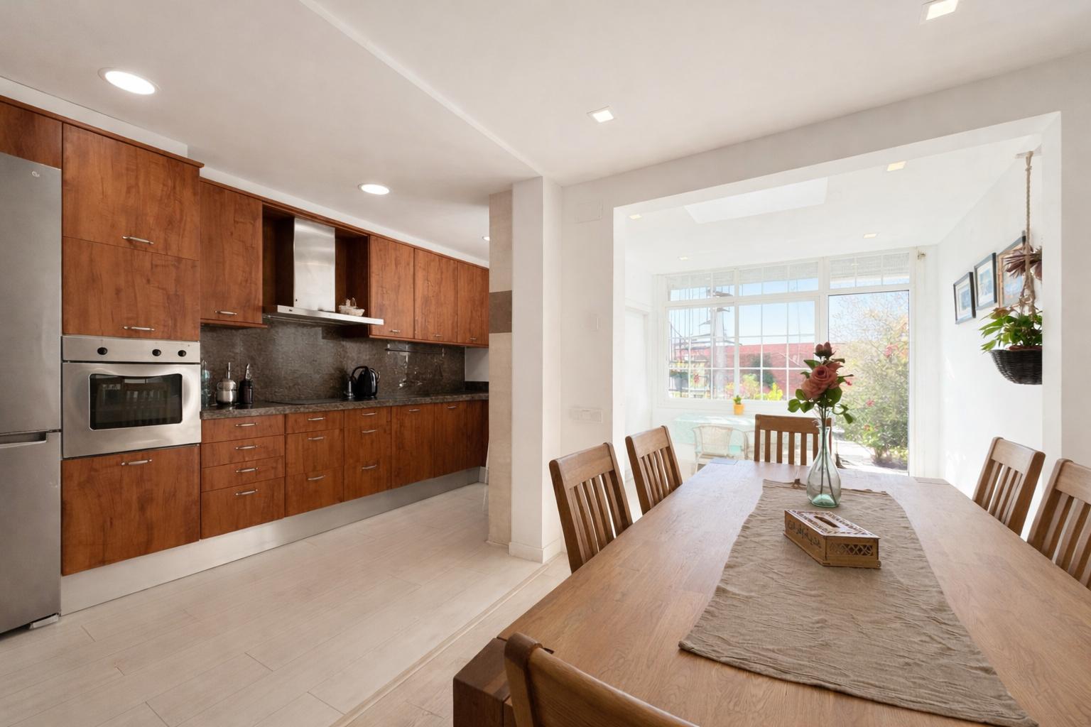 Imagen 2 Casa en venta en Terrassa / Junto a Parc de Vallparadis sud