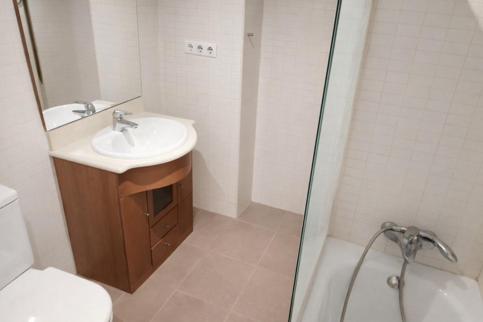 Imagen 15 Piso en venta en Terrassa / A 5 minutos Parc de Vallparadís