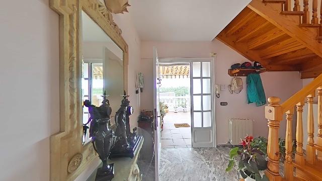 Imagen 1 Inmueble 300053 - Casa Aislada en venta en Terrassa / A escasos minutos de Carrefour Vallès