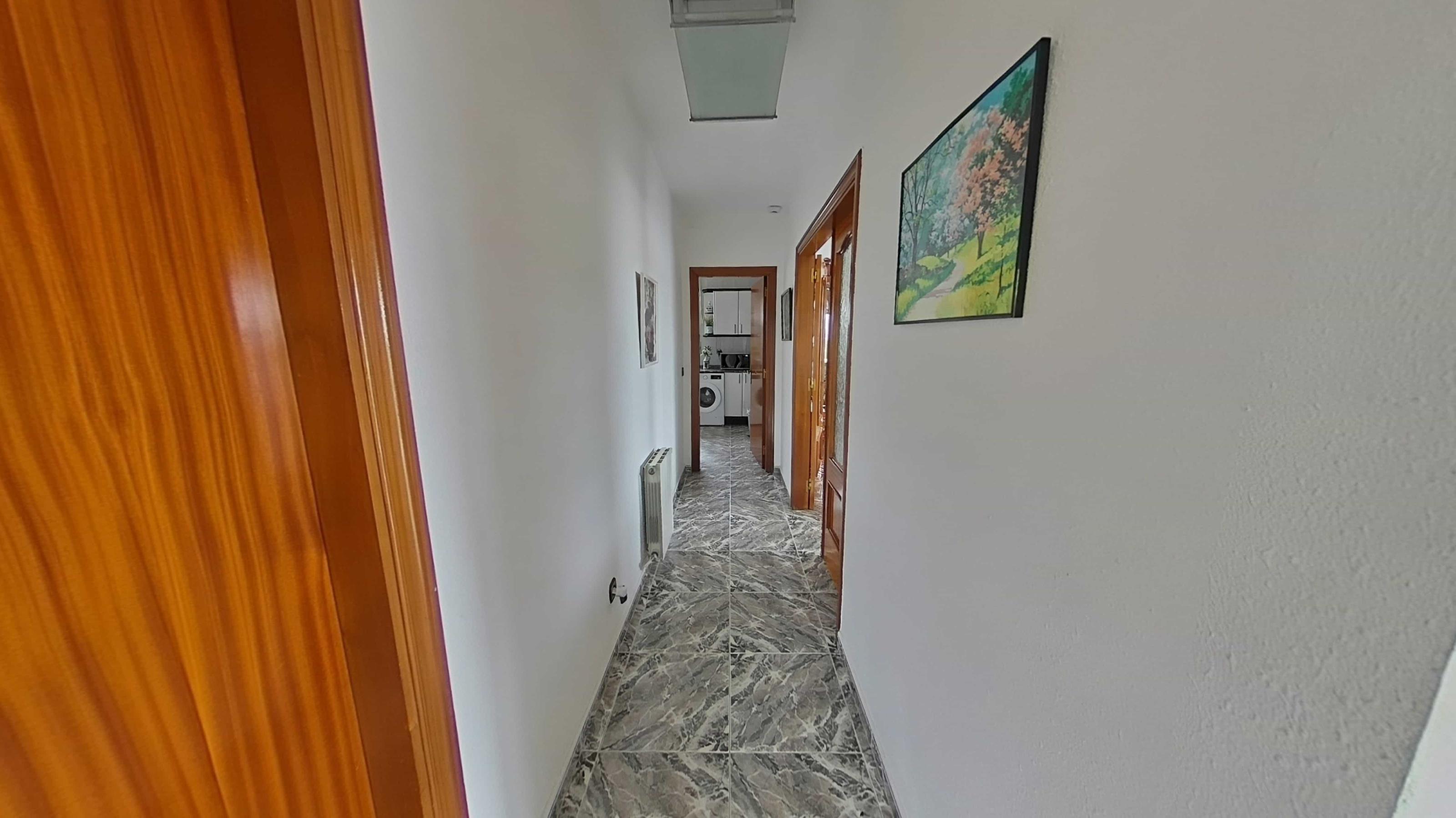 Imagen 12 Casa Aislada en venta en Terrassa / A escasos minutos de Carrefour Vallès