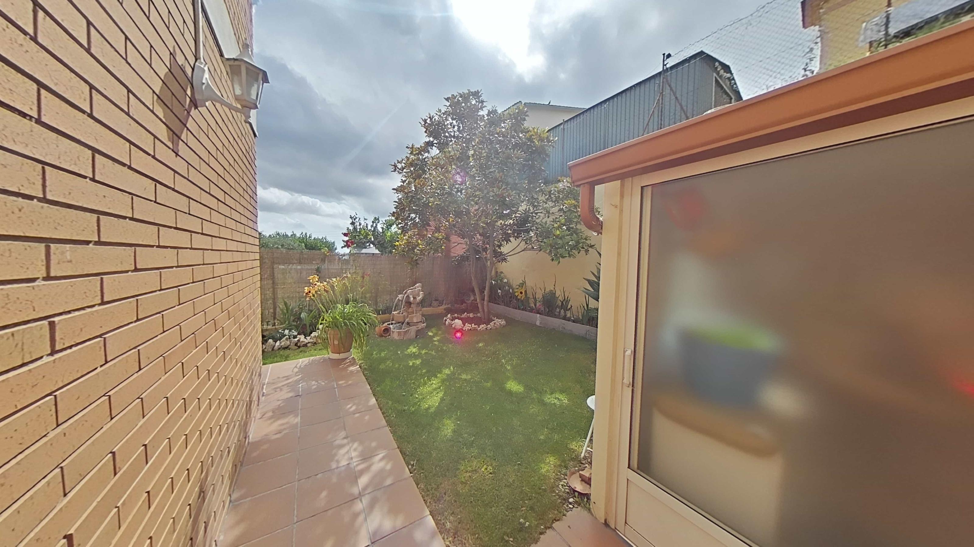 Imagen 36 Casa Aislada en venta en Terrassa / A escasos minutos de Carrefour Vallès