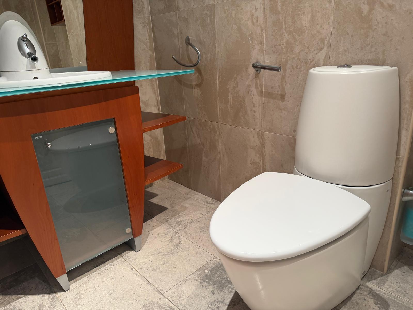 Imagen 10 Piso en venta en Terrassa / Muy cerca enlace B-40 y Ronda Ponent