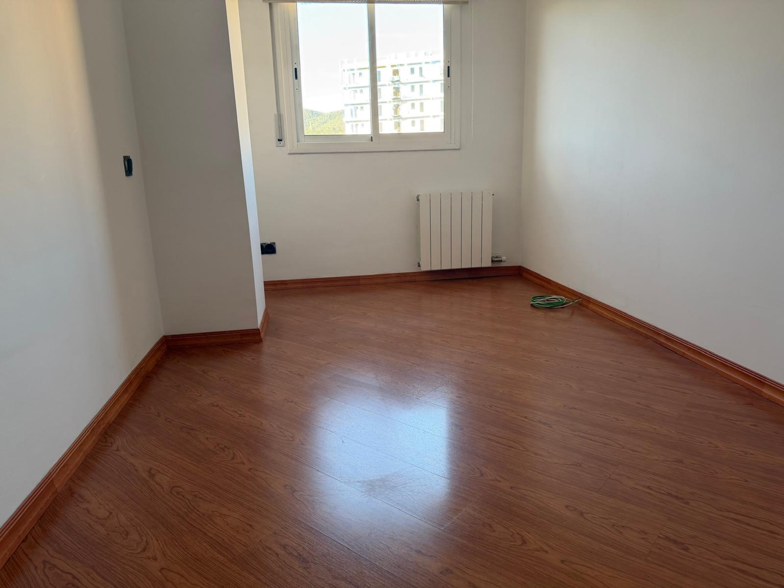 Imagen 8 Piso en venta en Terrassa / Muy cerca enlace B-40 y Ronda Ponent