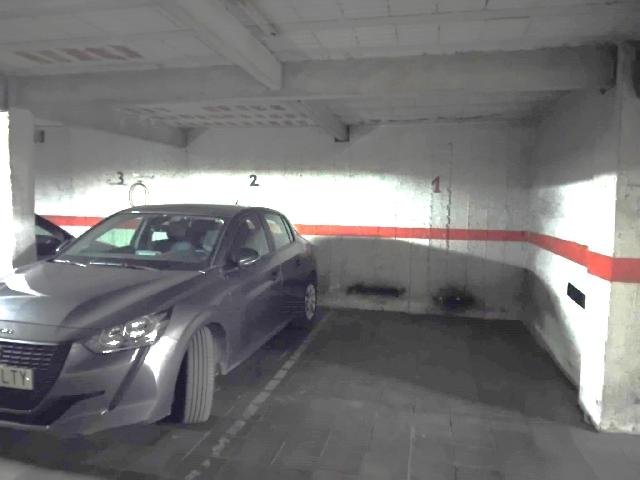 Imagen 1 Inmueble 301513 - Parking Coche en venta en Terrassa / Junto Bar Bona Teca