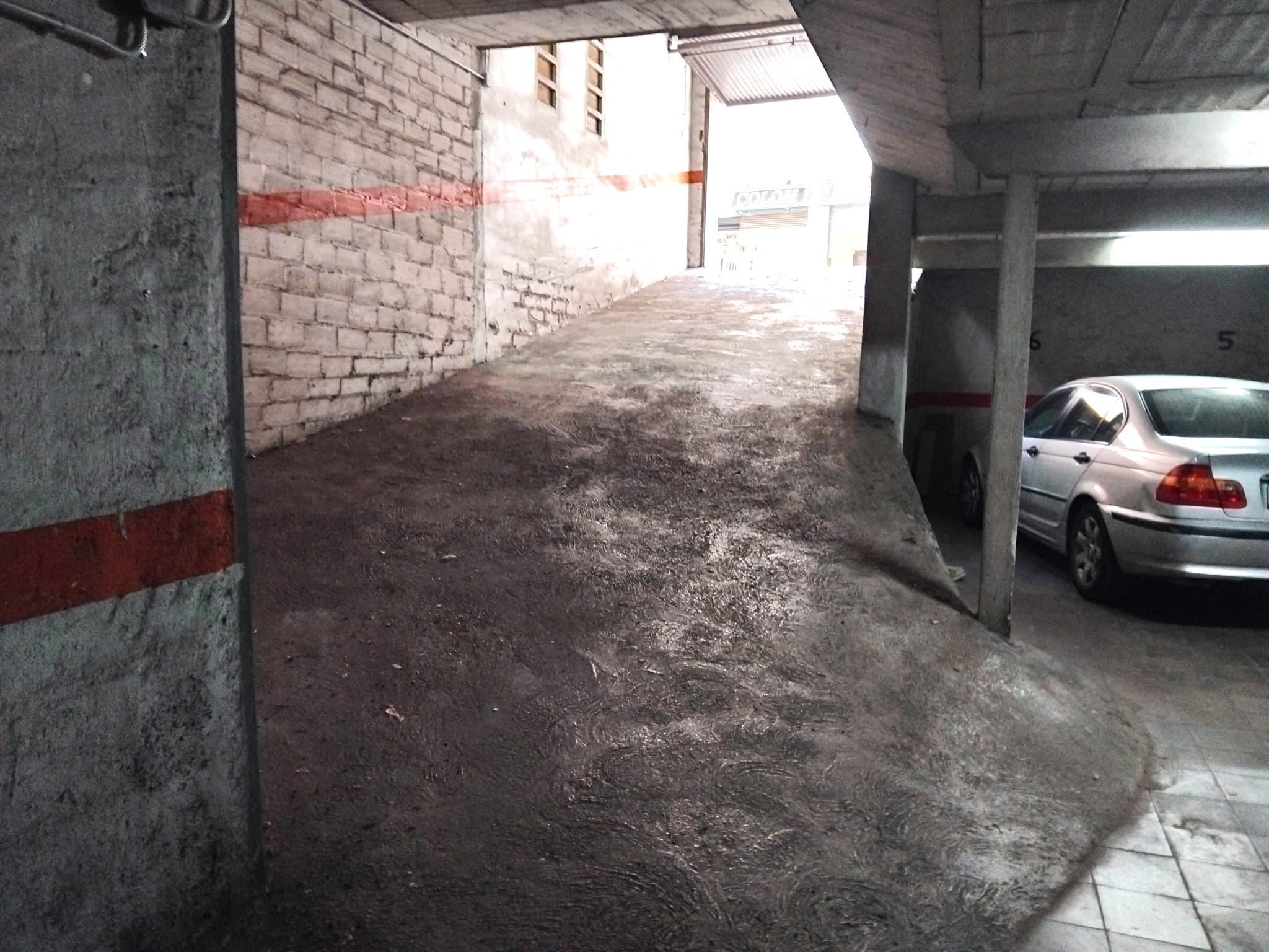 Imagen 3 Parking Coche en venta en Terrassa / A pocos metros Escola Universitaria