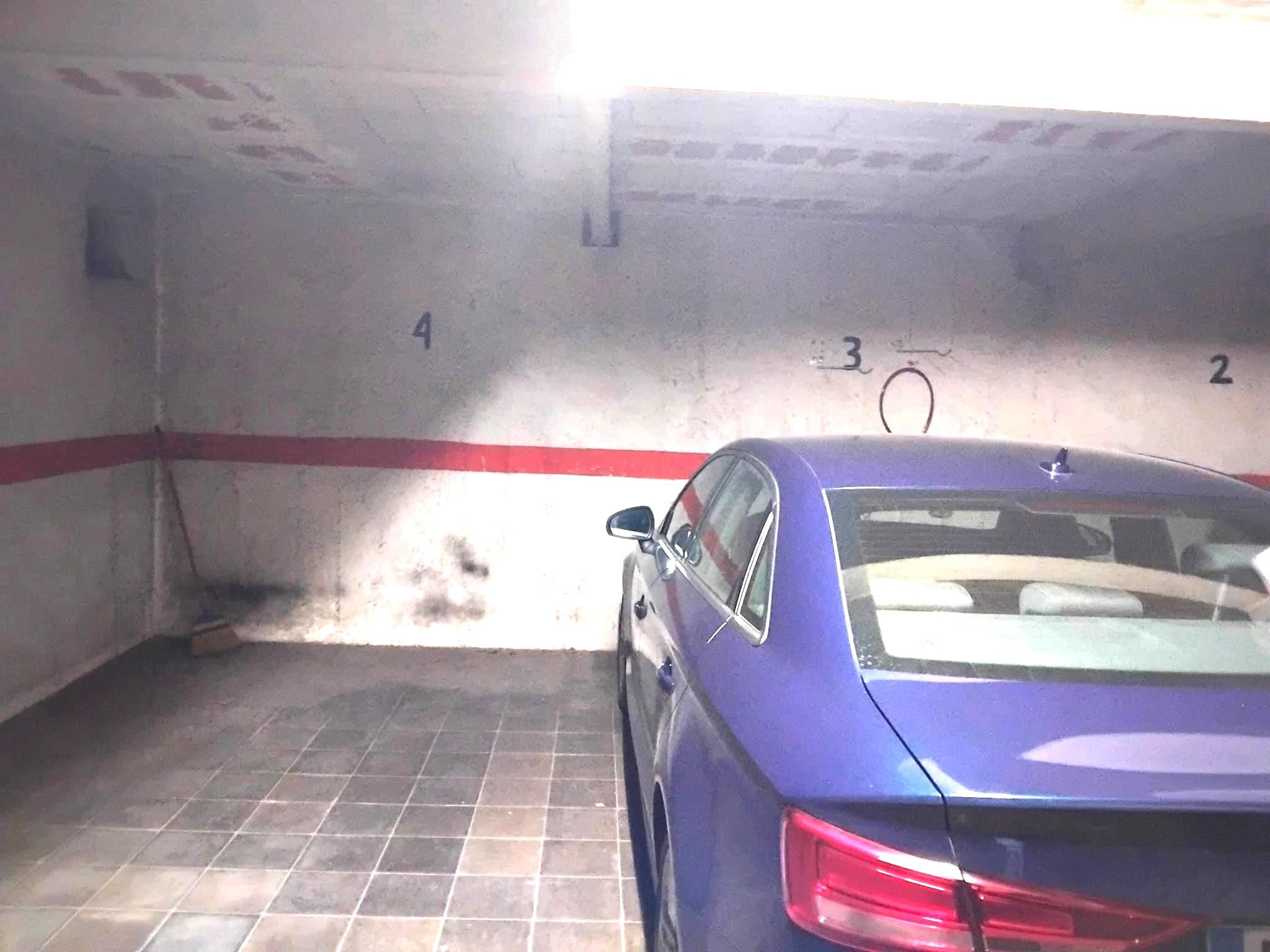 Imagen 6 Parking Coche en venta en Terrassa / A pocos metros Escola Universitaria