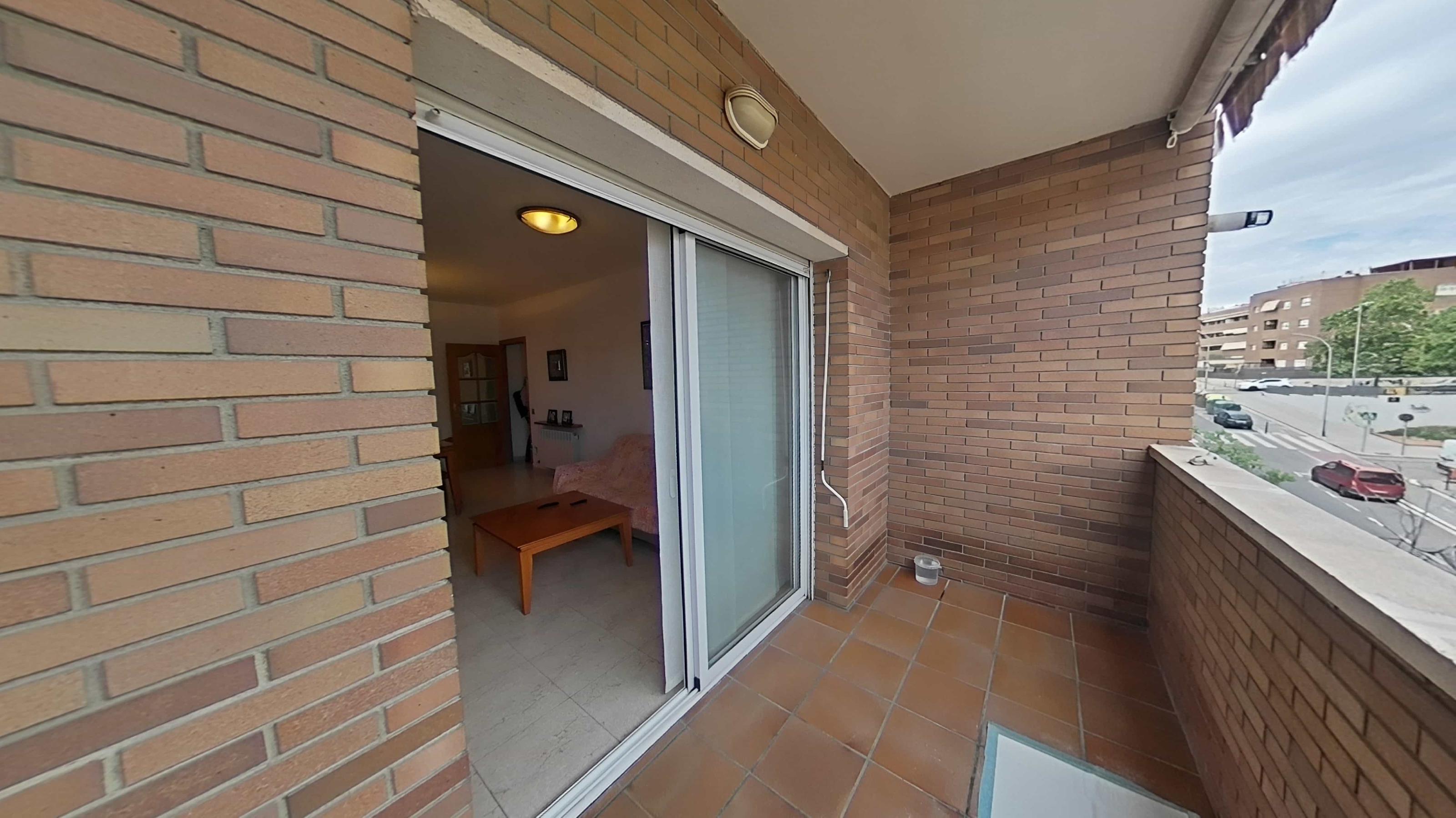 Imagen 36 Piso en venta en Terrassa / A 8 minutos a pié de Estació Renfe Est