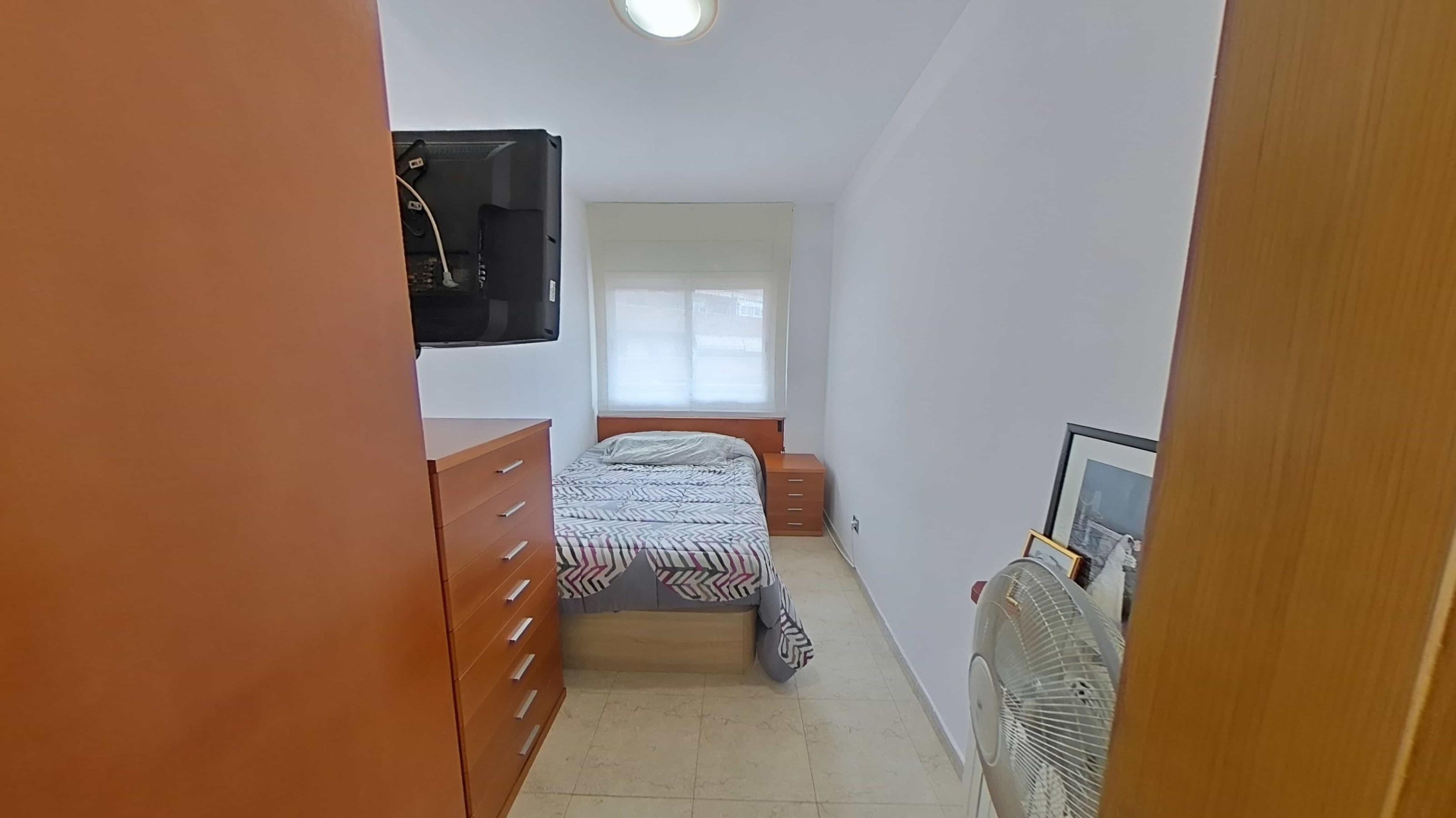 Imagen 28 Piso en venta en Terrassa / A 8 minutos a pié de Estació Renfe Est