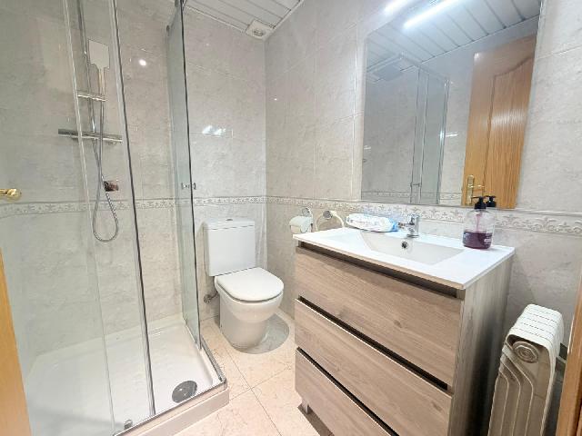 Imagen 25 Inmueble 302466 - Piso en venta en Terrassa / A 8 minutos a pié de Estació Renfe Est