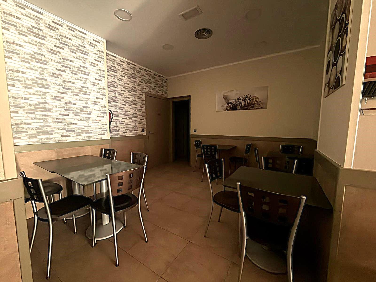 Imagen 4 Local Comercial en venta en Terrassa / Junto passeig del Camp del Roure
