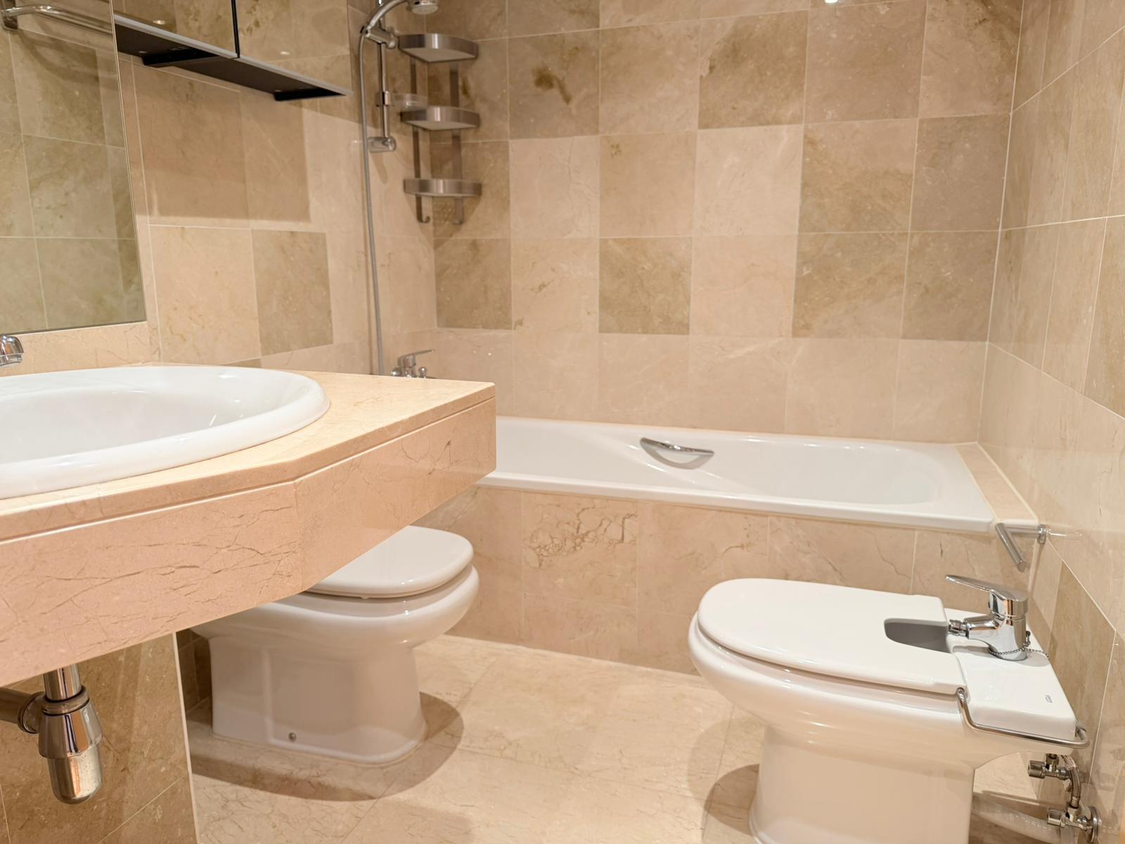 Imagen 4 Piso en venta en Terrassa / Junto a la Rambla d´ Ègara