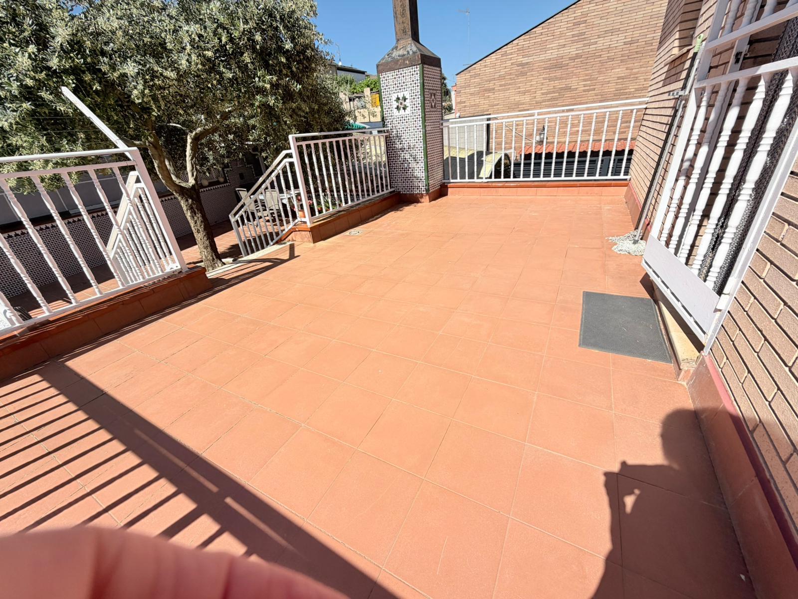 Imagen 46 Casa Aislada en venta en Terrassa / A 9 minutos a pié Carrefour Vallés