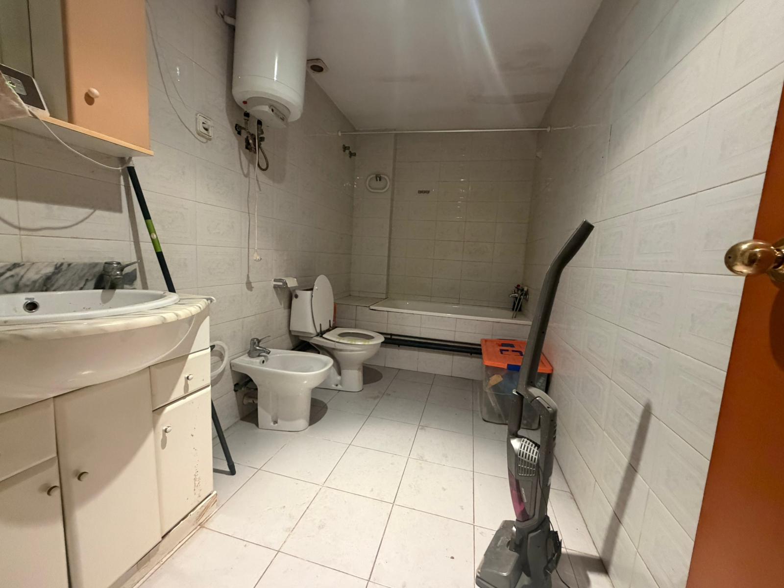 Imagen 6 Local Comercial en venta en Terrassa / A 9 minutos a pié de Upc Terrassa