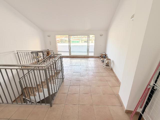 Imagen 2 Inmueble 303572 - Casa Adosada en venta en Terrassa / Poblenou. Rápido acceso a B-40