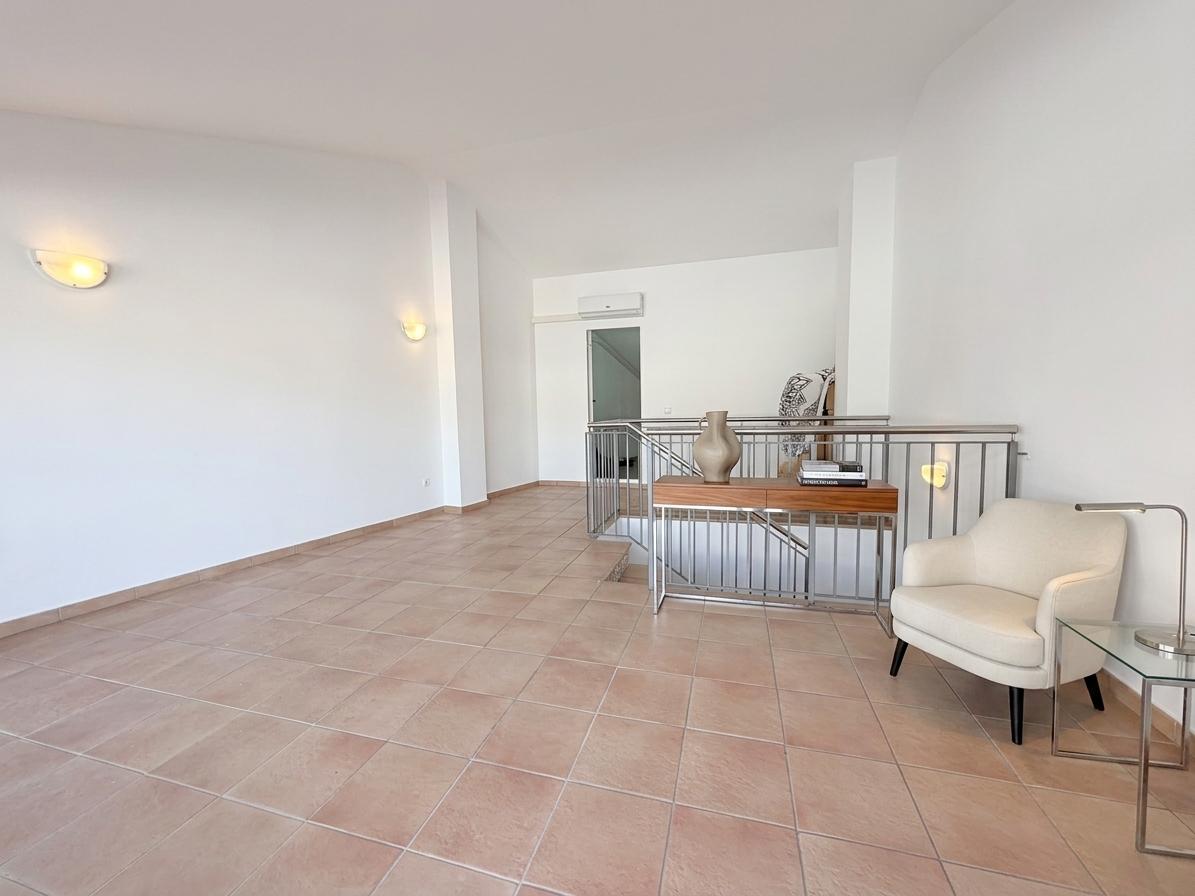 Imagen 18 Casa Adosada en venta en Terrassa / Poblenou. Rápido acceso a B-40