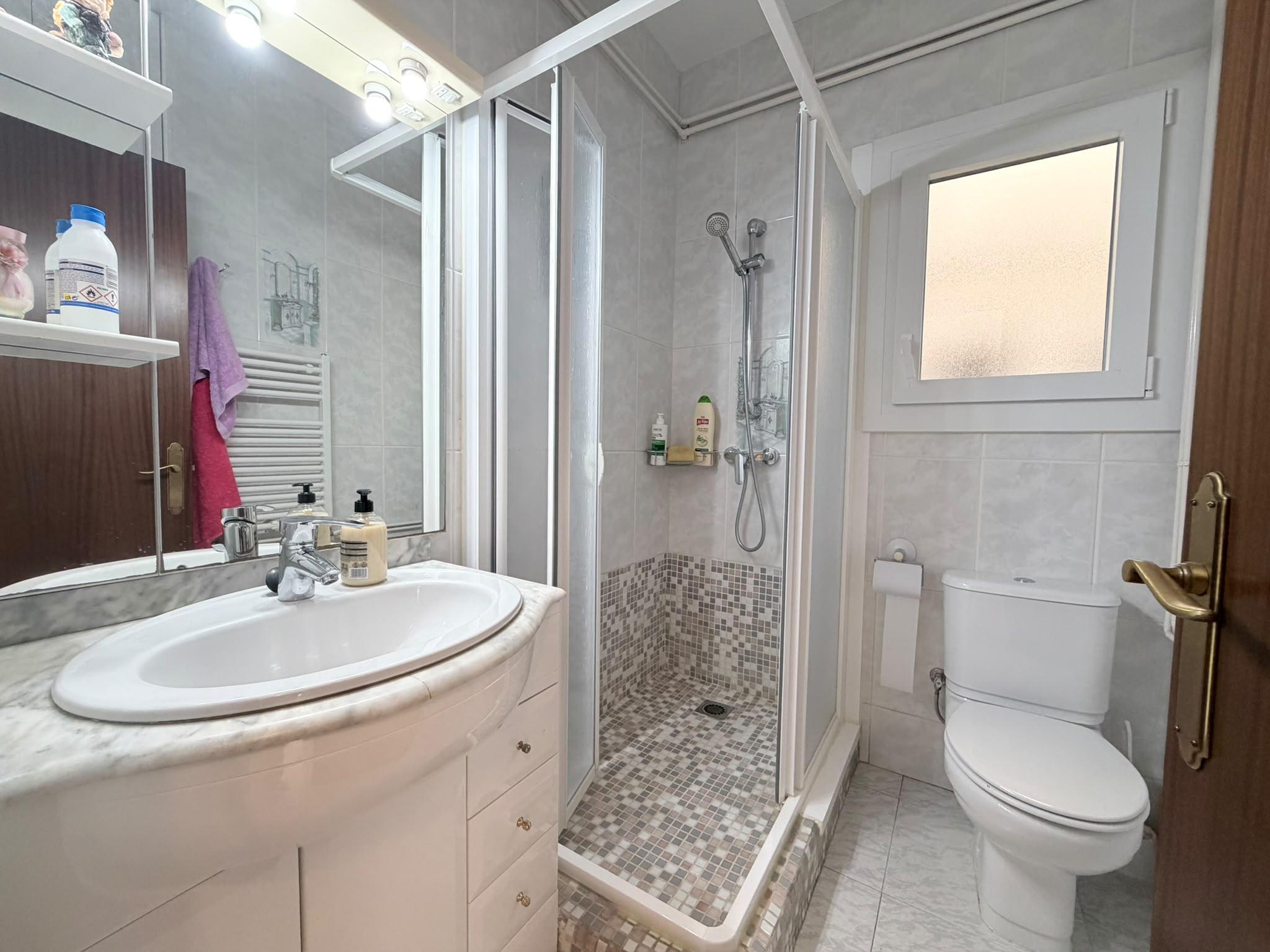 Imagen 12 Piso en venta en Terrassa / Junto Escola Agustí Bartra