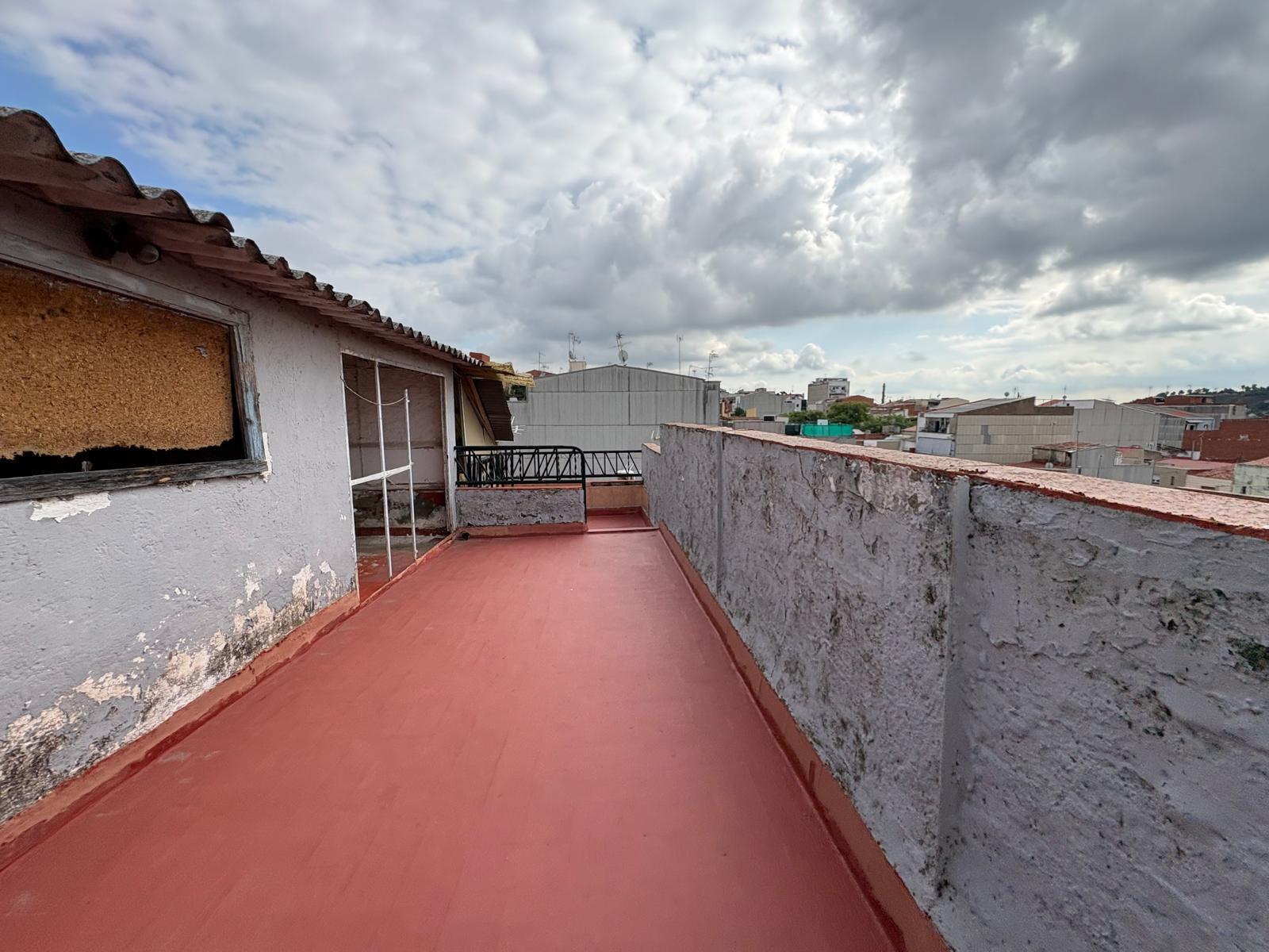 Imagen 1 Casa en venta en Terrassa / A 50 metros del Centro Civico la Maurina