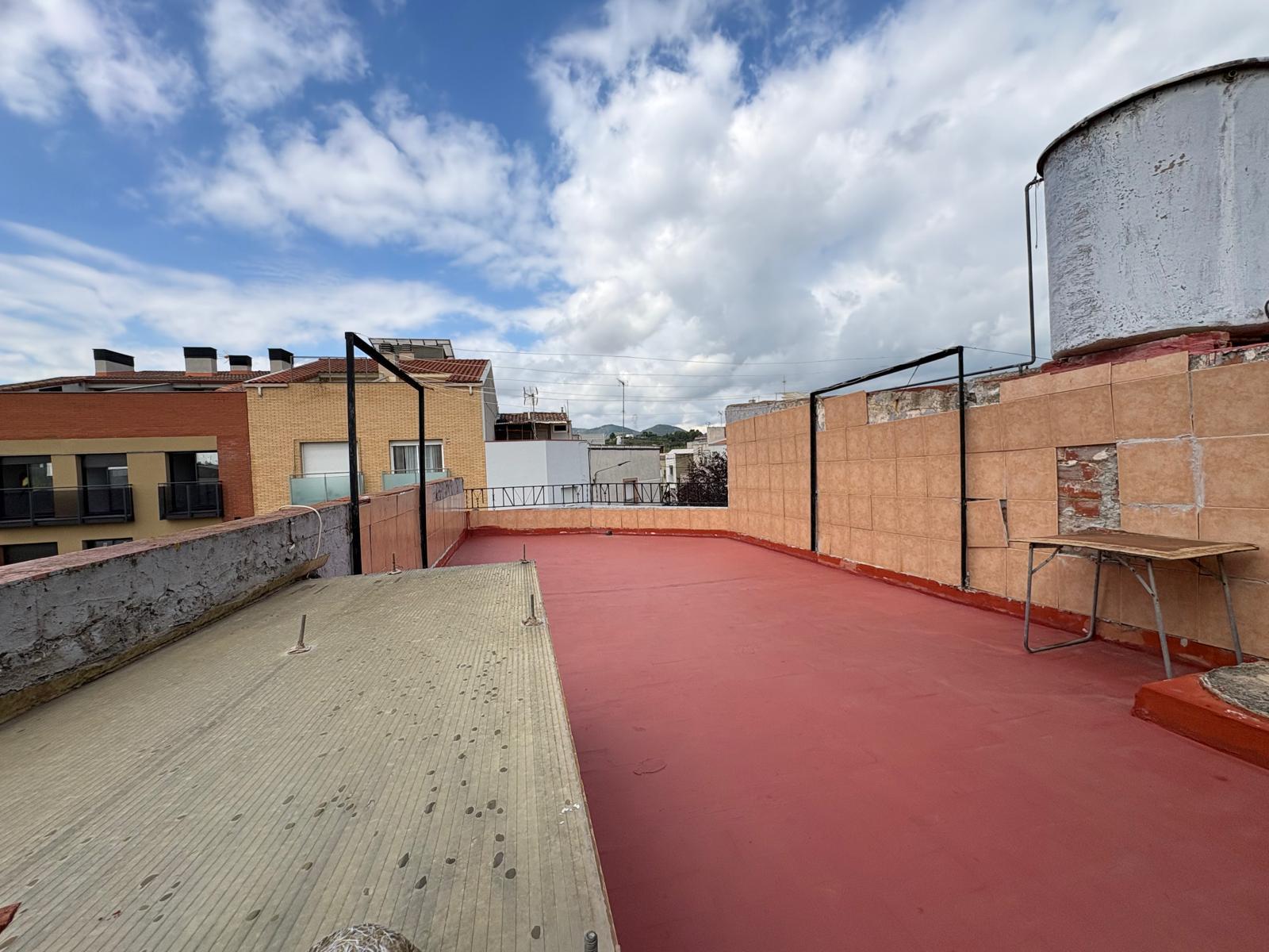 Imagen 21 Casa en venta en Terrassa / A 50 metros del Centro Civico la Maurina