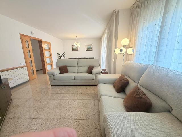 Imagen 1 Inmueble 306415 - Piso en venta en Terrassa / A 2 minutos del Parc de Vallparadís