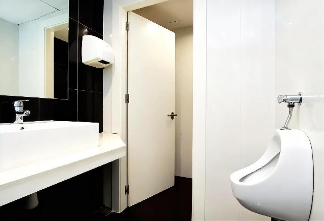 Imagen 13 Inmueble 302537 - Local Comercial en venta en Castelldefels / Zona centro, Avenida Principal de Castelldefels