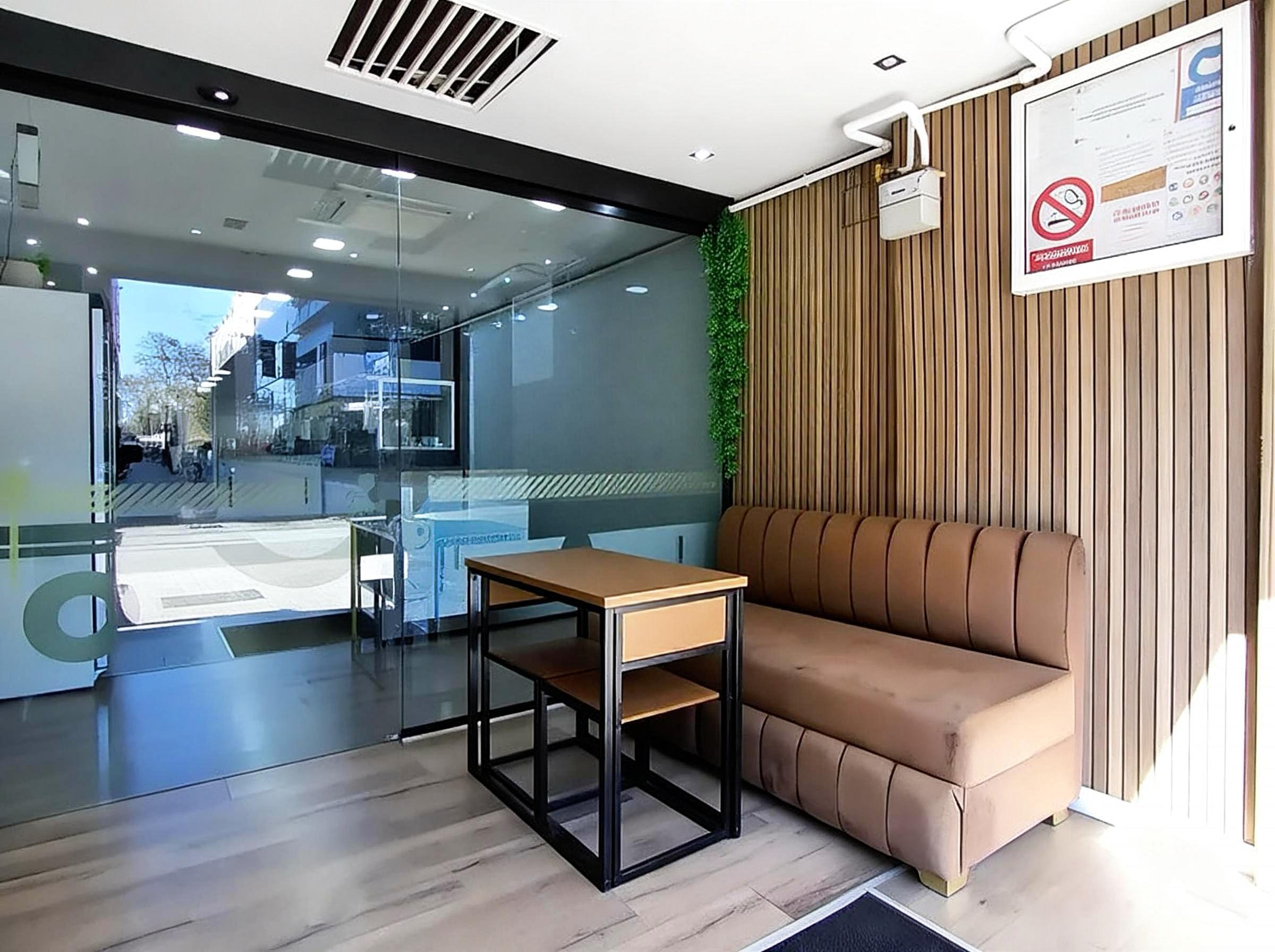 Imagen 2 Local Comercial en alquiler en Castelldefels / Zona centro, Avenida Principal de Castelldefels