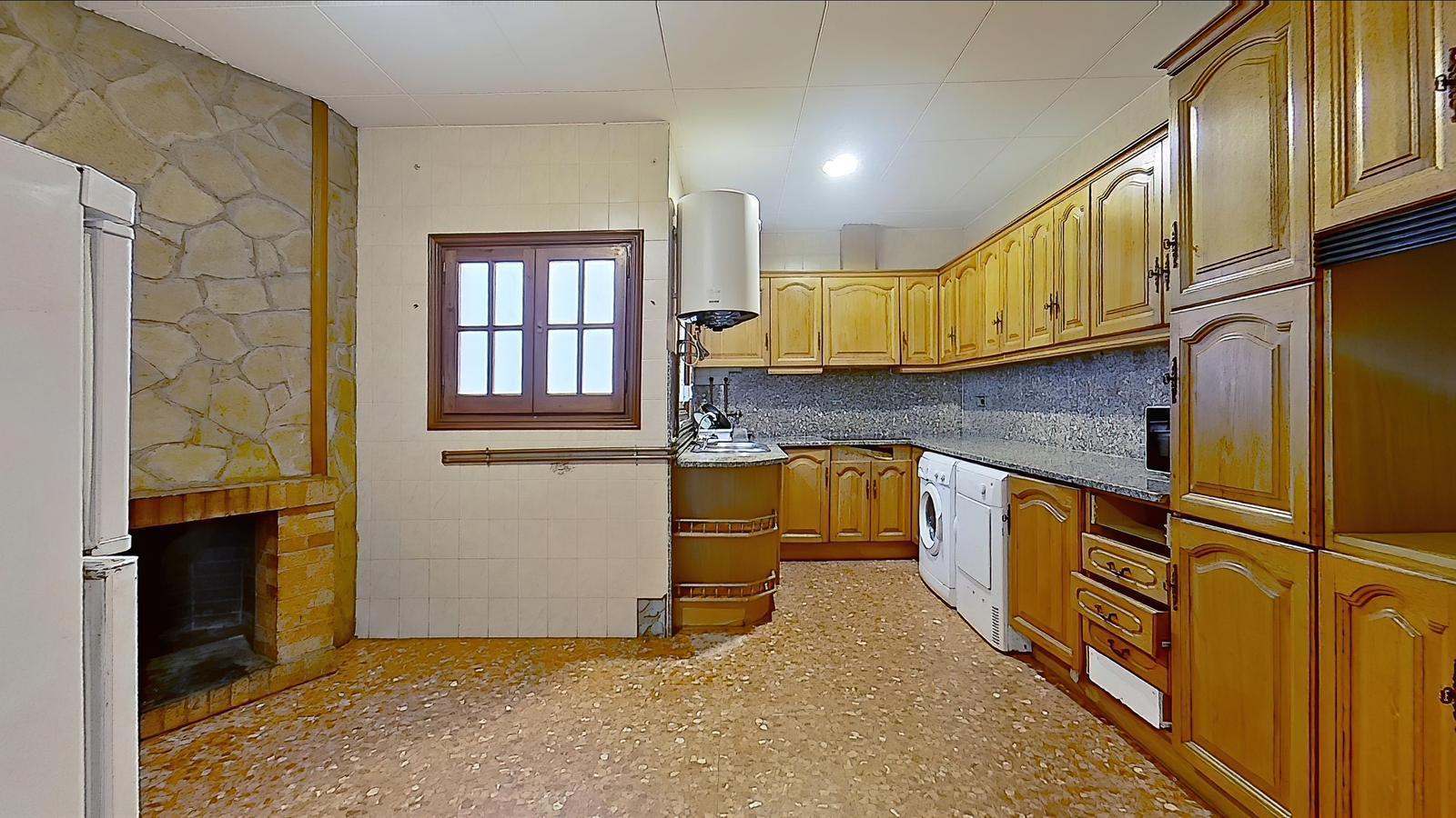 Imagen 1 Piso en venta en Blanes / Gran piso de 178m2 5 habitaciones a 10 min del centro