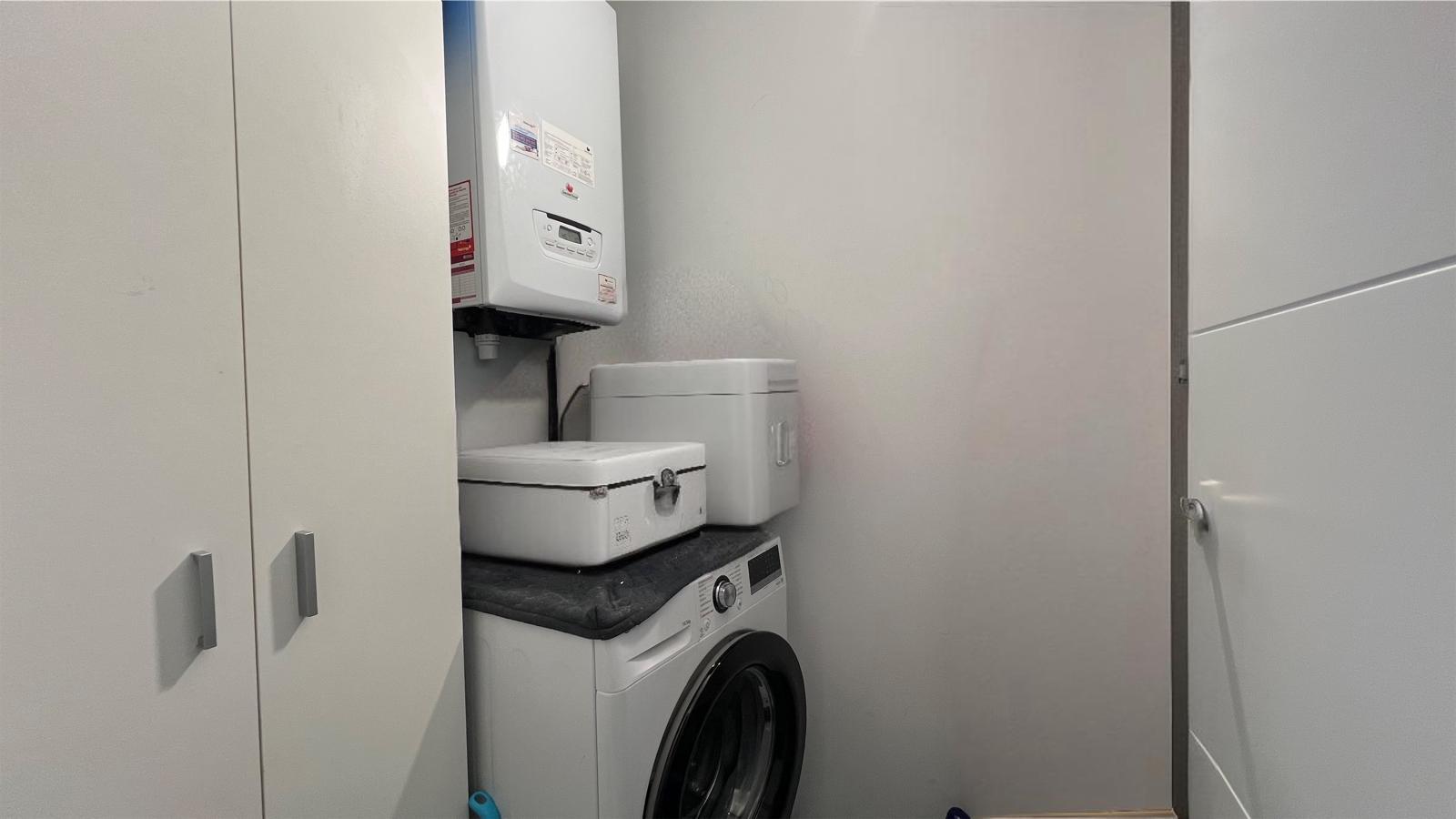 Imagen 10 Apartamento en venta en Montcada I Reixac / Espectacular piso seminuevo cerca del centro c...