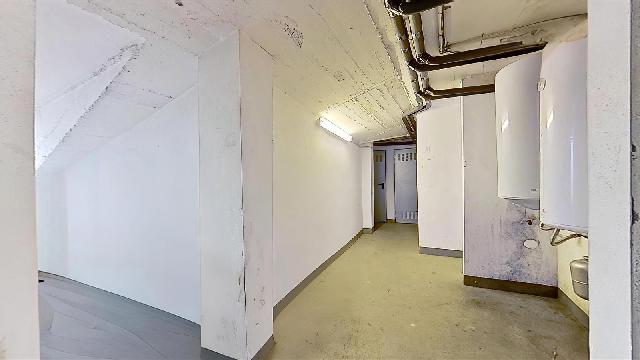 Imagen 8 Inmueble 299529 - Parking Coche en venta en Santa Coloma De Gramenet / Oportunidad de inversión 17 trasteros...