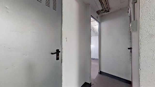 Imagen 11 Inmueble 299529 - Parking Coche en venta en Santa Coloma De Gramenet / Oportunidad de inversión 17 trasteros...