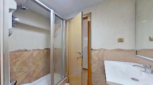 Imagen 3 Inmueble 299630 - Apartamento en venta en Badalona / Gran piso en lloreda badalona a 10 minutos del centro