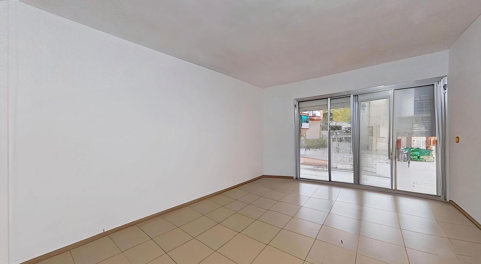 Imagen 19 Apartamento en venta en Badalona / Gran piso en lloreda badalona a 10 minutos del centro
