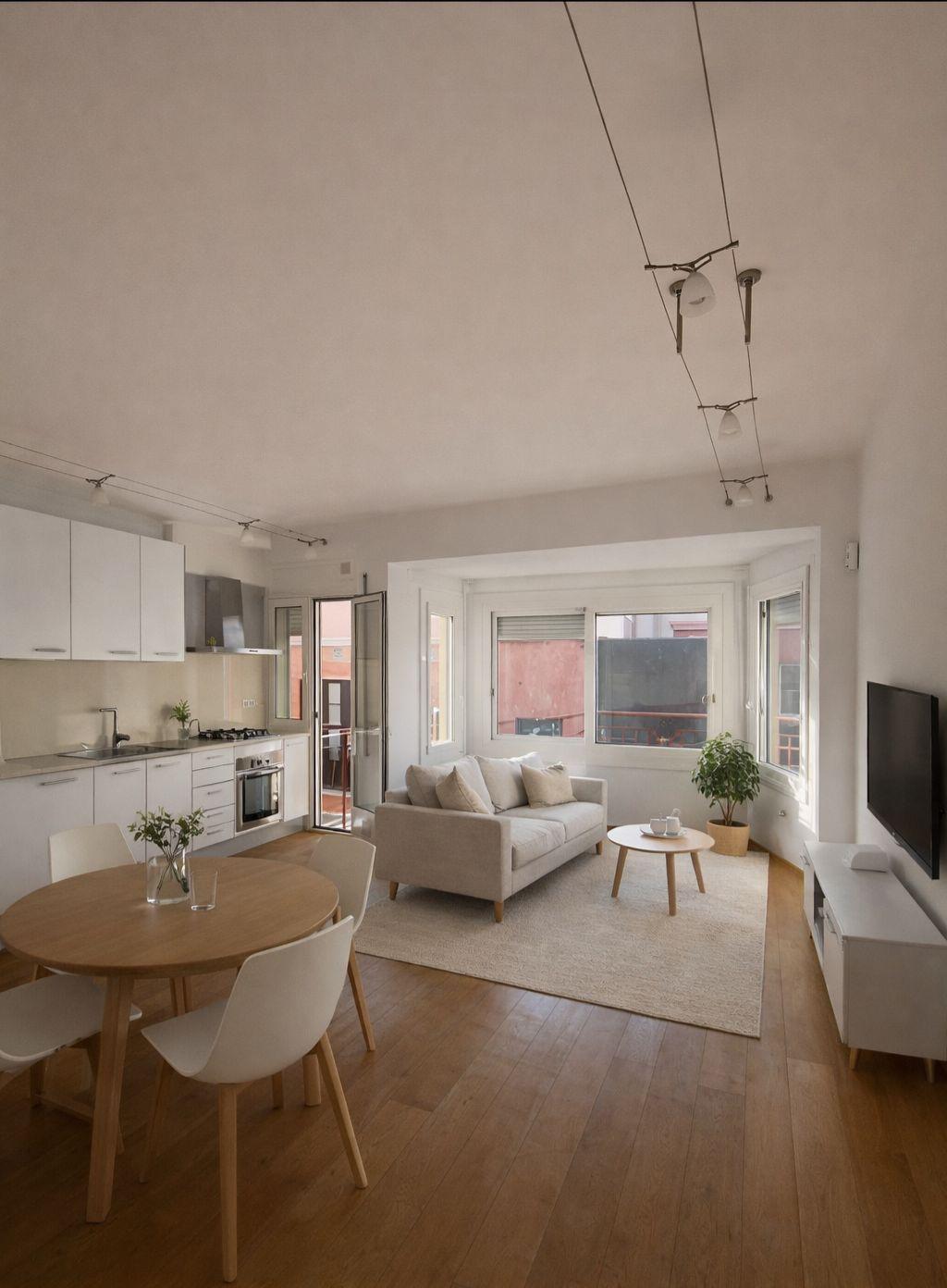 Imagen 1 Apartamento en venta en Mataró / Piso todo reformado 75m2 3 hab a 5 min de la playa