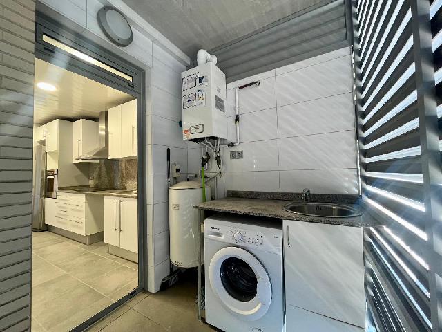 Imagen 5 Inmueble 300321 - Piso en venta en Badalona / Espectacular piso de 110m 3 hab en primera linia de mar 