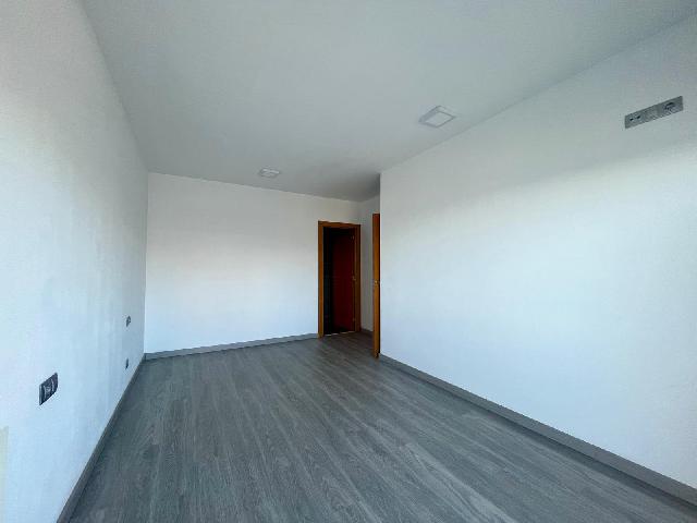 Imagen 20 Inmueble 300321 - Piso en venta en Badalona / Espectacular piso de 110m 3 hab en primera linia de mar 