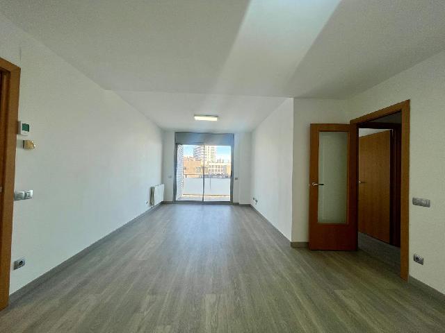 Imagen 11 Inmueble 300321 - Piso en venta en Badalona / Espectacular piso de 110m 3 hab en primera linia de mar 