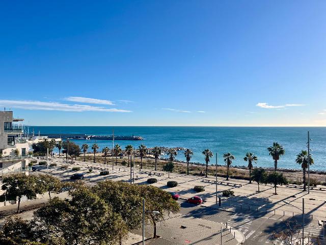 Imagen 28 Inmueble 300436 - Apartamento en venta en Badalona / Piso de 110m2 en el puerto de badalona ffrente al mar 
