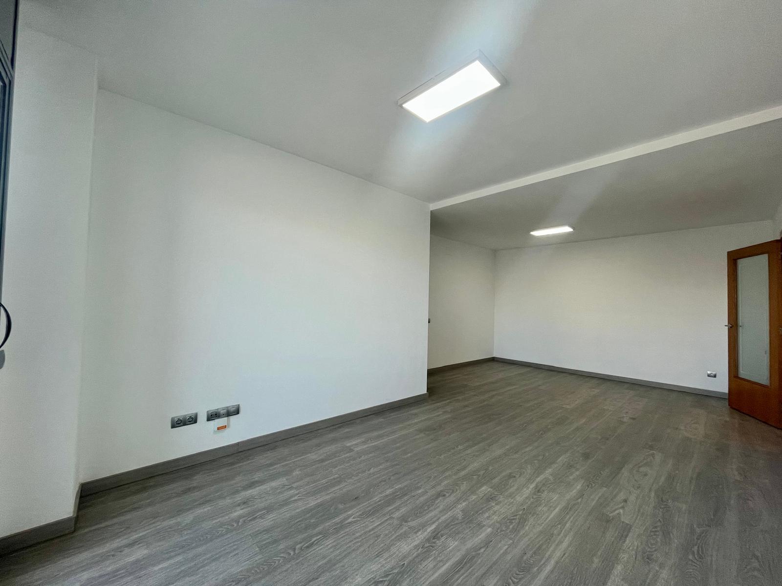 Imagen 5 Apartamento en venta en Badalona / Piso de 110m2 en el puerto de badalona ffrente al mar 