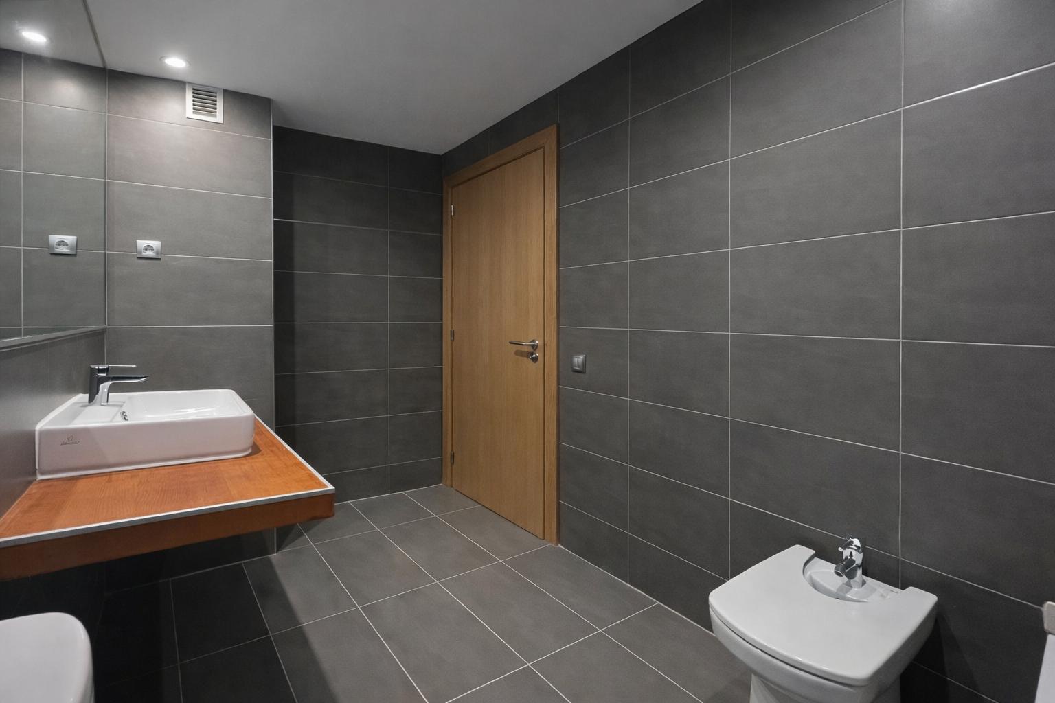 Imagen 13 Apartamento en venta en Badalona / Piso de 110m2 en el puerto de badalona ffrente al mar 