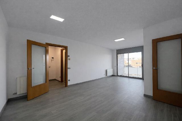 Imagen 5 Inmueble 300436 - Apartamento en venta en Badalona / Piso de 110m2 en el puerto de badalona ffrente al mar 