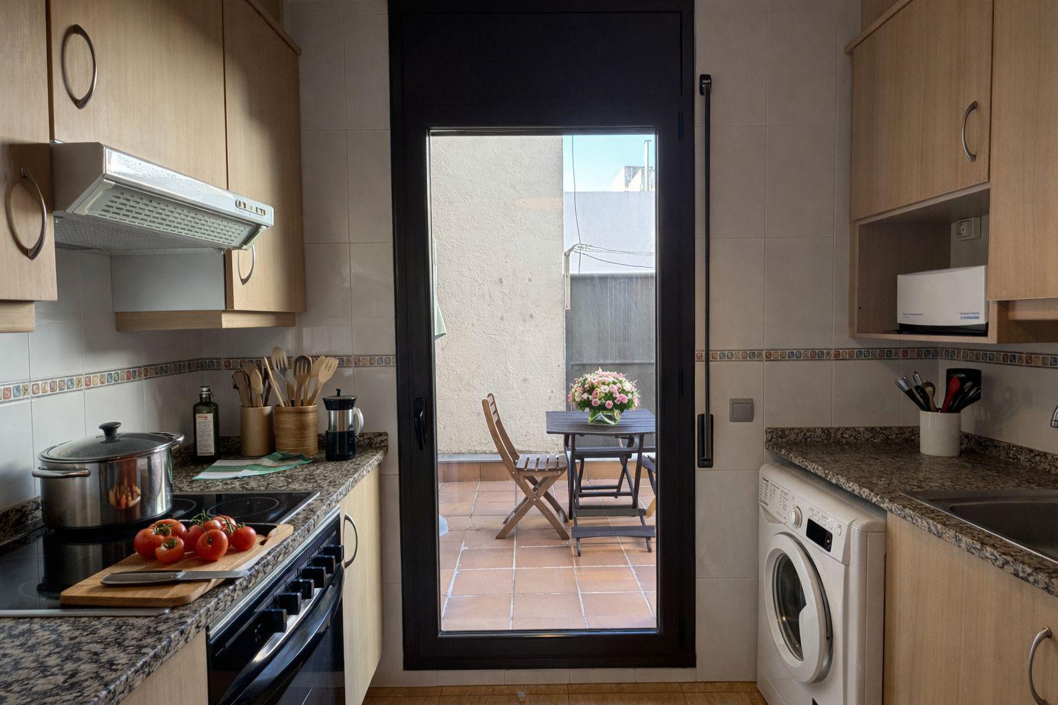 Imagen 2 Apartamento en venta en Mataró / Piso en cirera mataro de 75m2 3 habitaciones  terraza