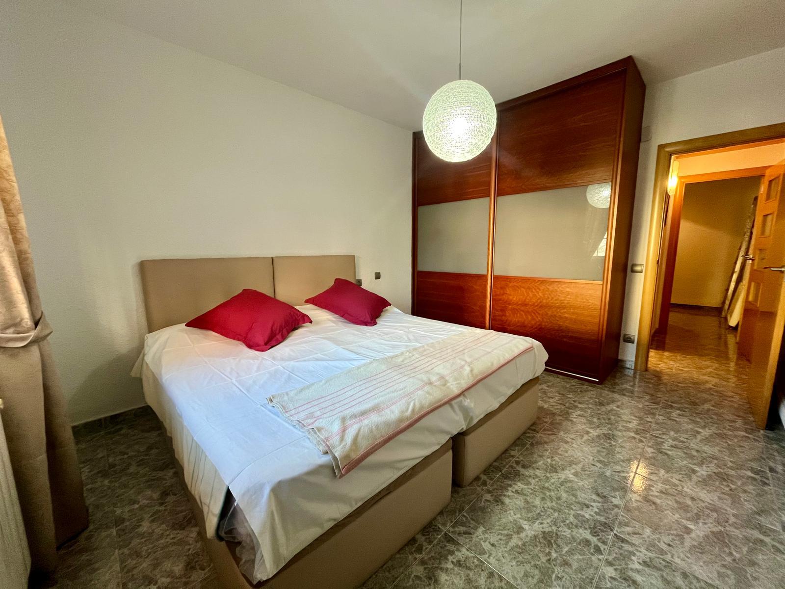 Imagen 9 Apartamento en venta en Badalona / Gran Piso de 102m2 4 habitaciones en zona Canyado