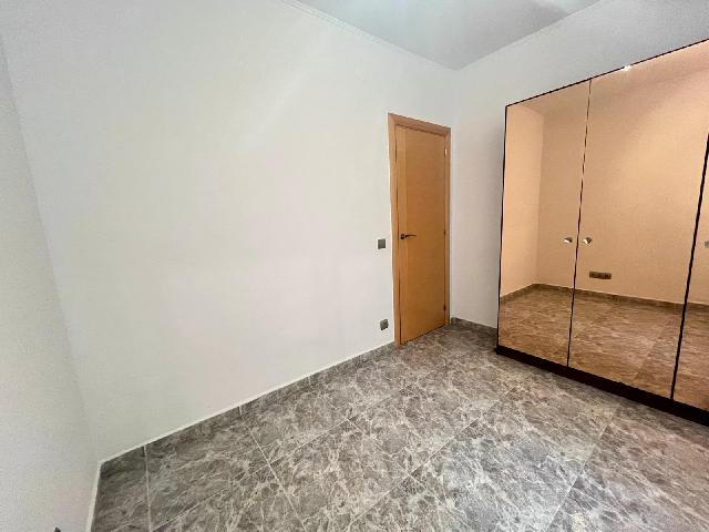 Imagen 21 Inmueble 300968 - Apartamento en venta en Badalona / Gran Piso de 102m2 4 habitaciones en zona Canyado