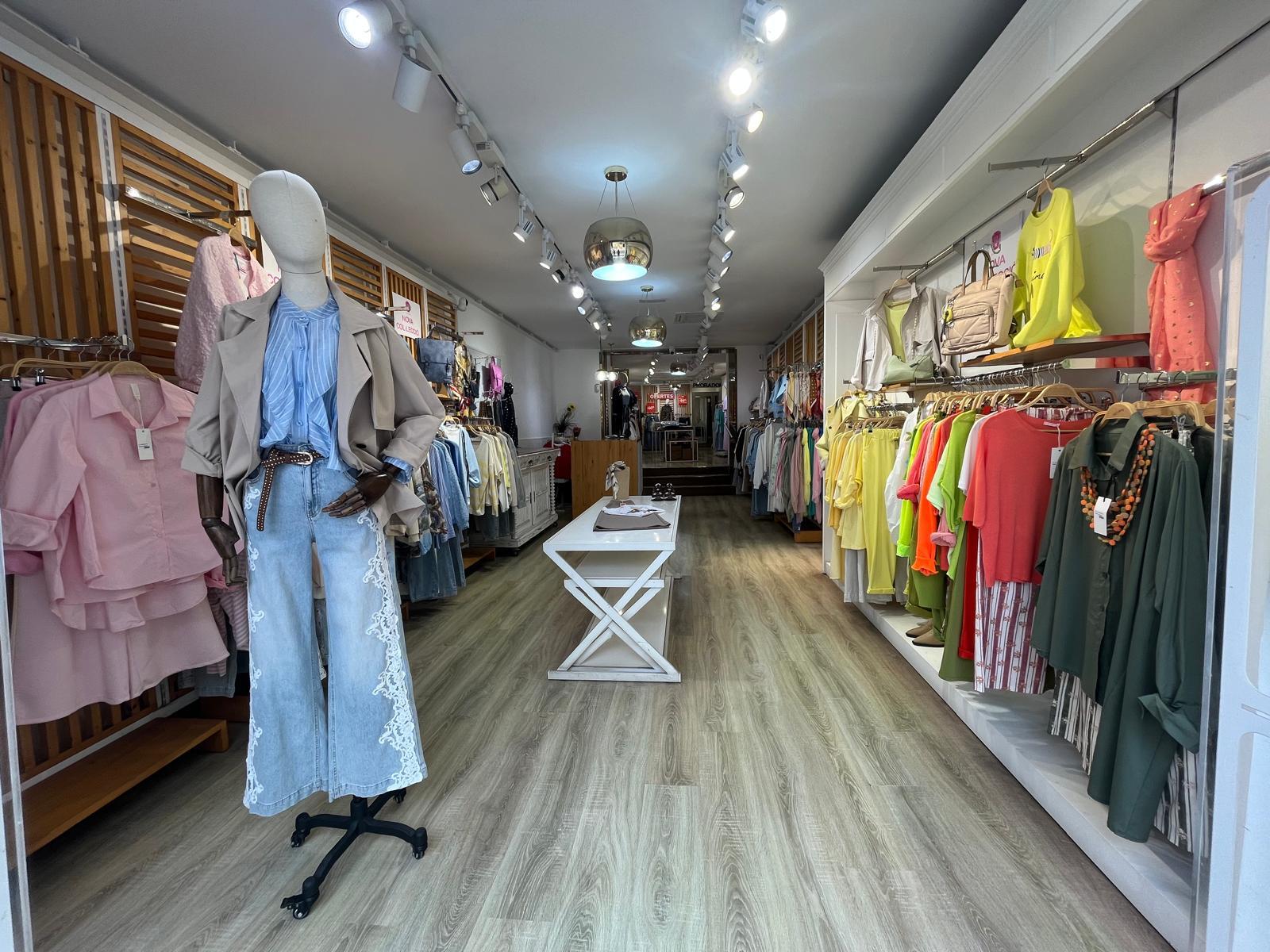 Imagen 5 Local Comercial en venta en Badalona / Traspaso tienda en pleno centro de Badalona 